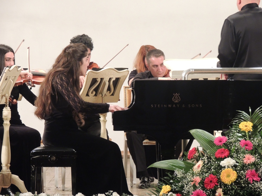Азербайджанские музыканты поразили публику своим исполнительским мастерством (ФОТО)