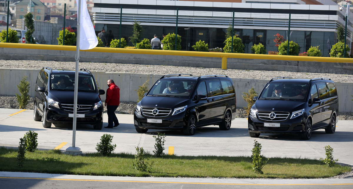 "Mercedes-Benz Van Vehicle Test-Drive Event" çərçivəsində daşıma avtomobillərinin nümayişi olub (FOTO)
