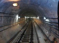 Azerbaycan'da daha 2 metro istasonu kullanıma girdi