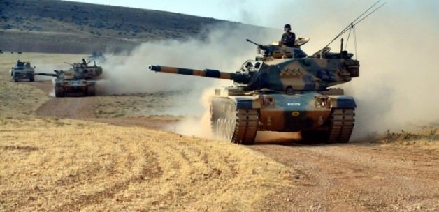 Боевики "ИГ" подбили турецкий танк