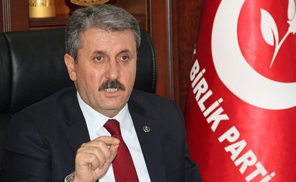 Mustafa Destici: MHP ile birleşme yok
