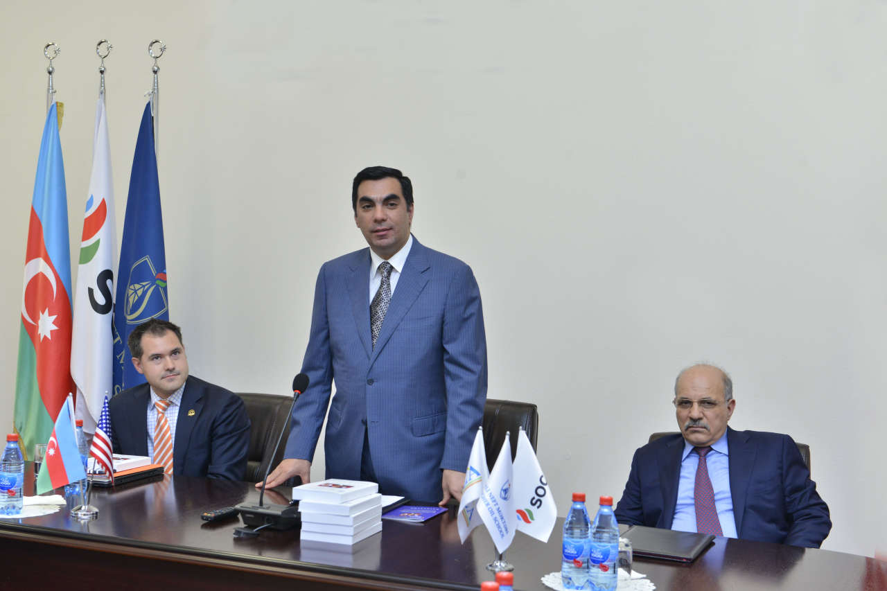 Бакинская Высшая школа нефти и Госагентство по альтернативным источникам энергии подписали соглашение