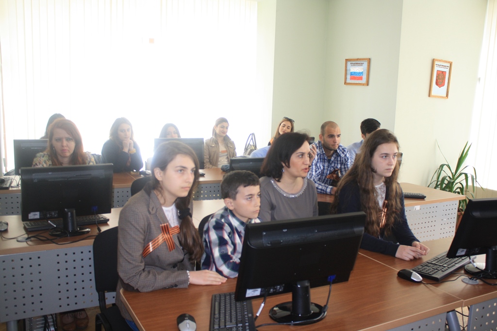 В Азербайджане поддержали Всероссийскую акцию "Тест по истории ВОВ" (ФОТО)
