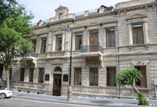 В Азербайджане все еще в силе ограничения на проведение траурных церемоний - госкомитет
