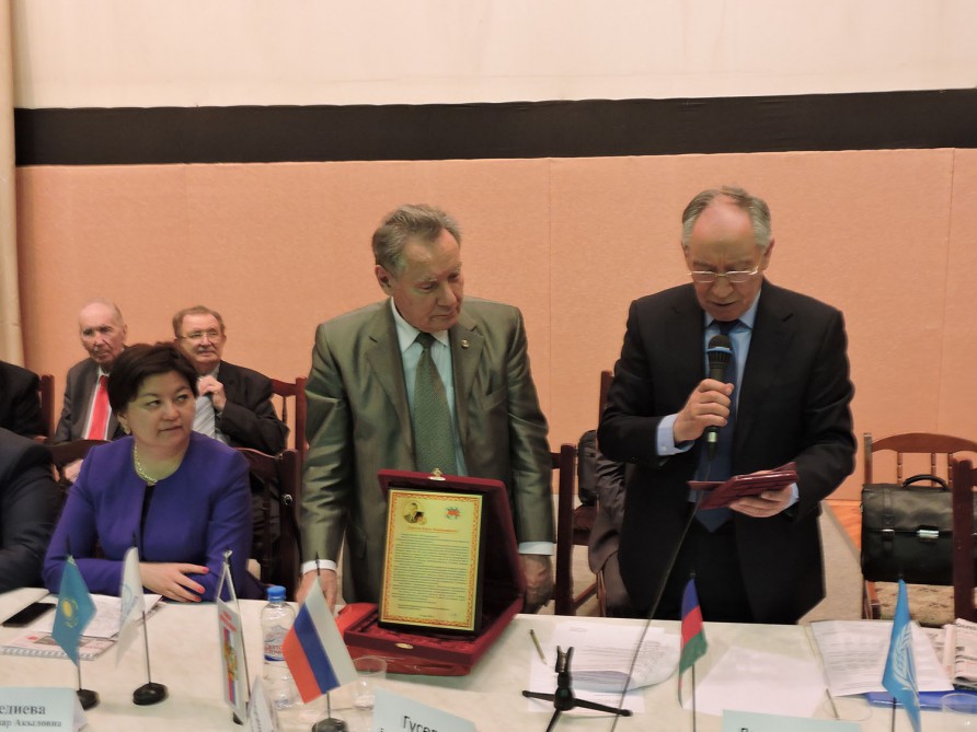 Академик Ариф Пашаев вновь избран вице-президентом Международной инженерной академии - Gallery Image