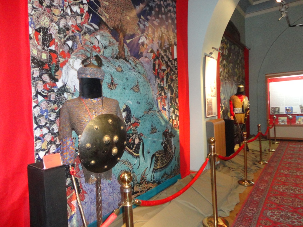Выставка "Шах Исмаил I – полководец и правитель" вызвала большой интерес (ФОТО)