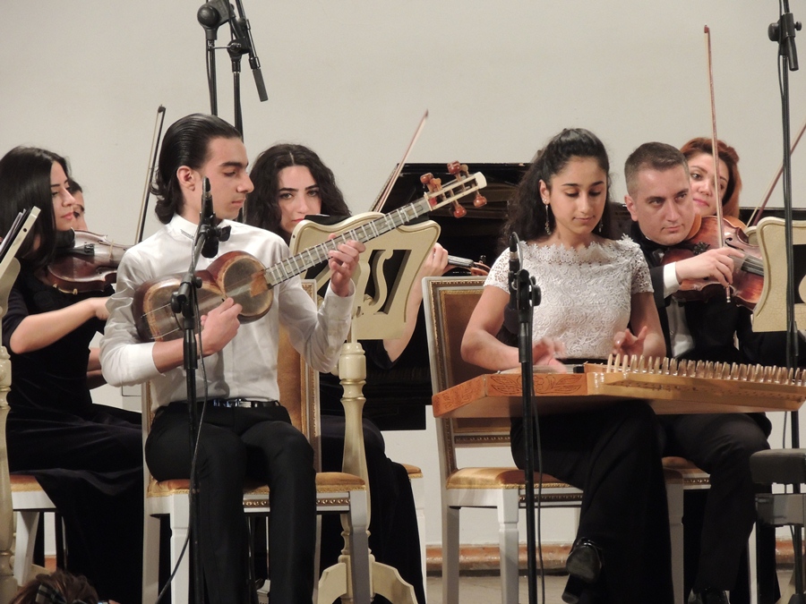 Карабах шикестеси: юные таланты на сцене Филармонии (ФОТО)
