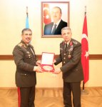 Azərbaycan və Türkiyə hərbi əməkdaşlığın inkişaf perspektivlərini müzakirə ediblər (FOTO)