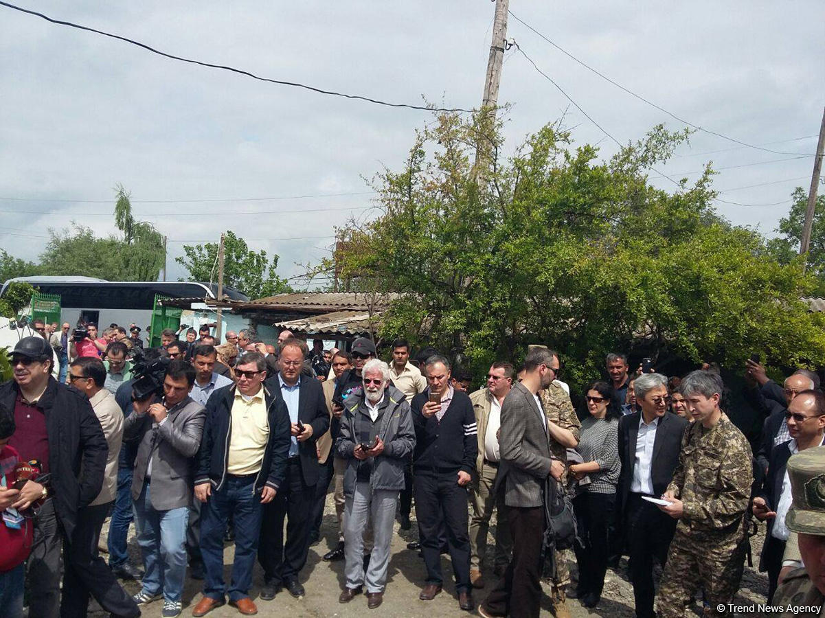 Diplomats visit Azerbaijan’s Aghdam, view houses shelled by Armenians