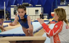 İdman gimnastikası üzrə Azərbaycan Birinciliyi və Bakı Çempionatının ikinci günü start götürüb (FOTO)