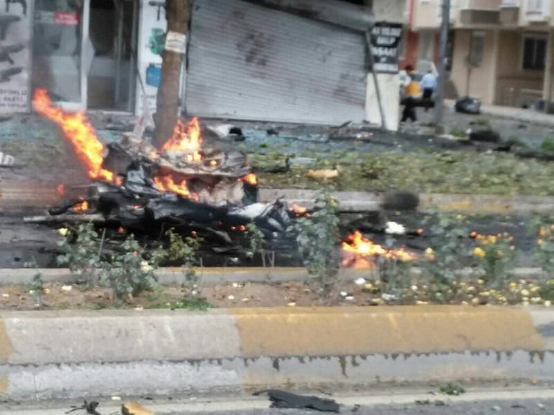 Cizre'de polis kontrol noktasında patlama-8 ŞEHİT, 45 YARALI
