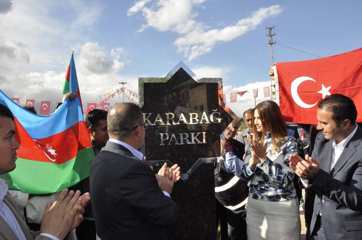 Afşin'de Karabağ Parkı açıldı