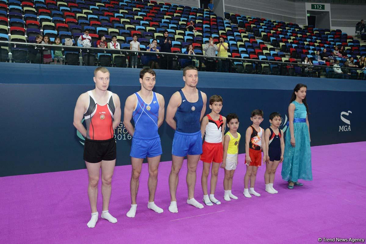 Batut gimnastikası və tamblinq üzrə Azərbaycan çempionatının ikinci yarış gününün qalibləri mükafatlandırılıb (FOTO)