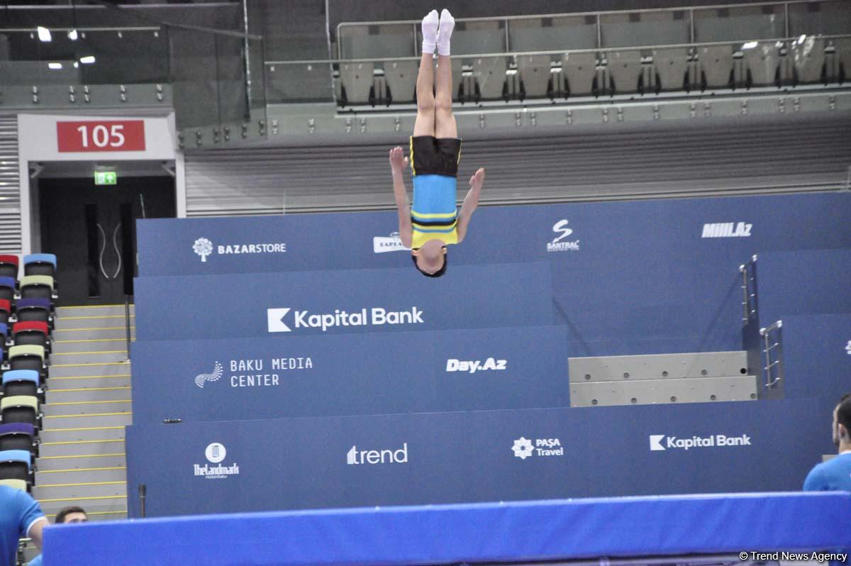 Стартовал заключительный день соревнований чемпионата Азербайджана и первенства Баку по прыжкам на батуте и тамблингу (ФОТО)