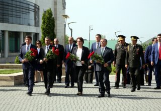 Trilateral meeting of Azerbaijani, Turkish, Georgian defense ministers kicks off in Gabala