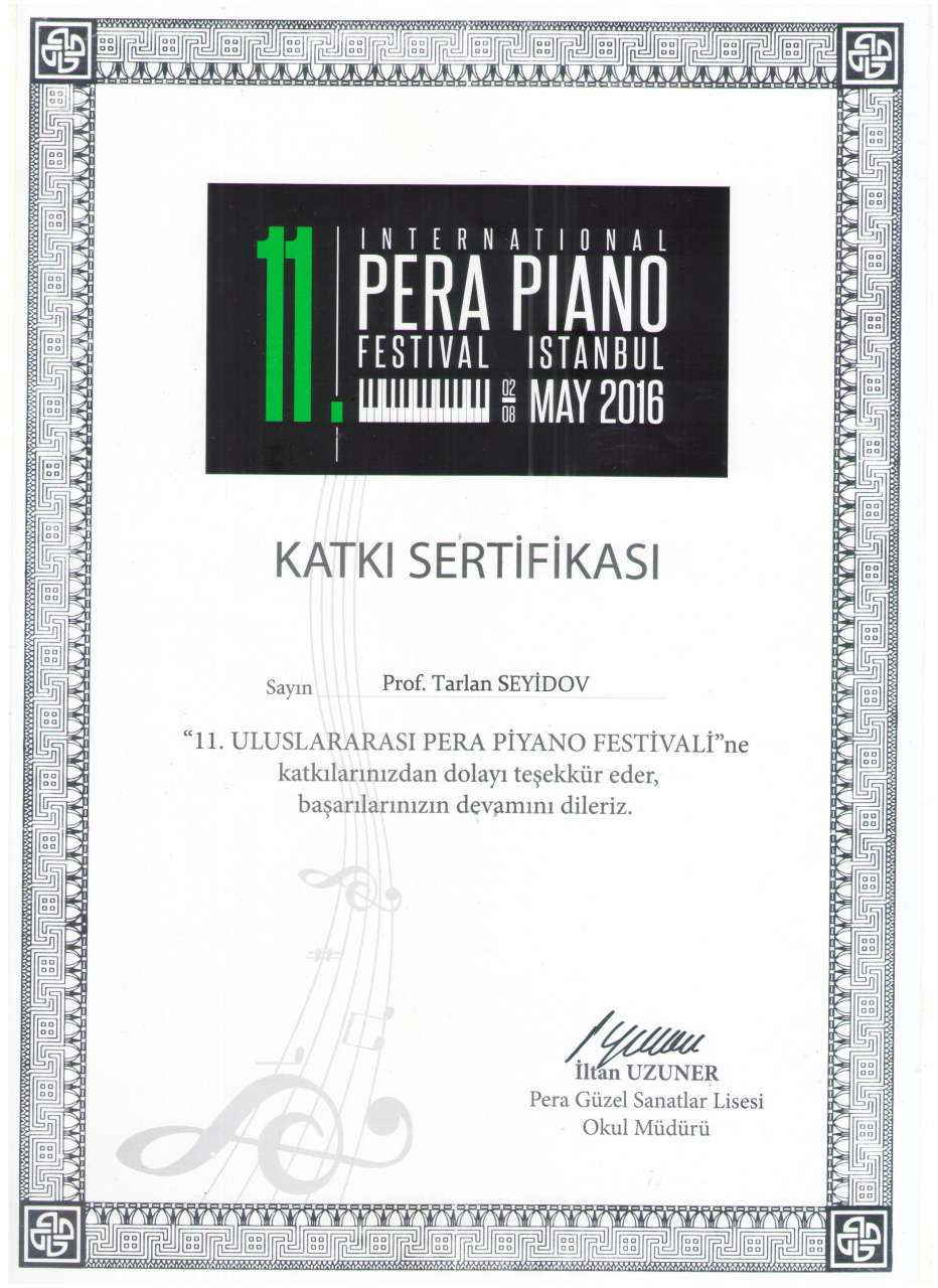 Азербайджанская пианистка успешно выступила на конкурсе в Турции (ФОТО)