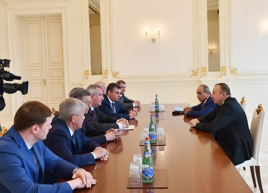 President Ilham Aliyev received delegation led by Russian Deputy Prime Minister
