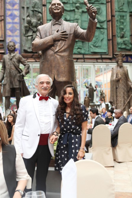 Heydar Aliyev Foundation’s VP attends presentation of Polad Bulbuloghlu’s statue