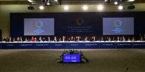 Президент Азербайджана и его супруга принимают участие в первом Всемирном гуманитарном саммите (ФОТО)