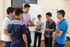 "Олигарх" показал свою силу в Баку  (ФОТО)