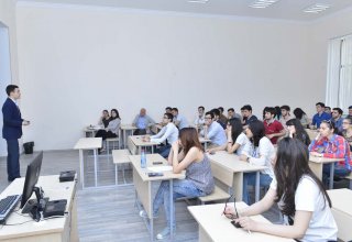 В Бакинской Высшей Школе Нефти проведена презентация компании Schlumberger
