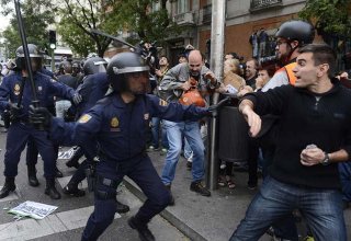 Сторонники независимости Каталонии заблокировали дорогу на границе с Францией