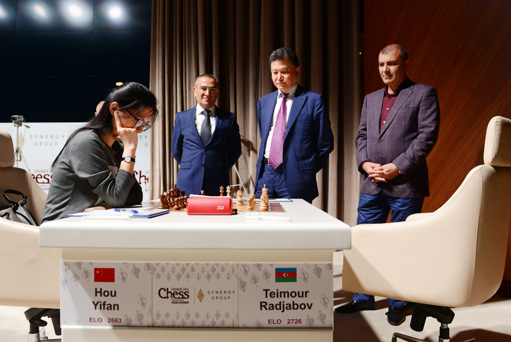 Vüqar Həşimovun xatirəsinə həsr olunan turnir başladı (FOTO)