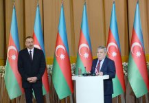 President Aliyev attends official reception on occasion of Azerbaijan's Republic Day