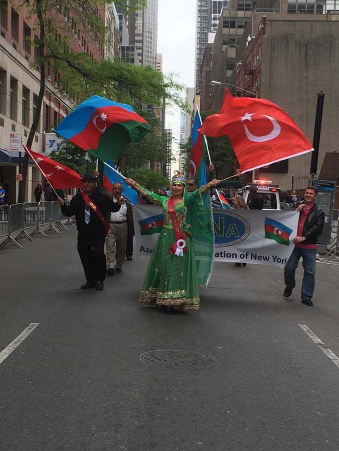 Nyu-Yorkda Türk yürüşü (FOTO)