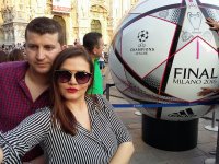Флаг Азербайджана на Piazza del Duomo – Милан встречает финал Лиги чемпионов (ФОТО)