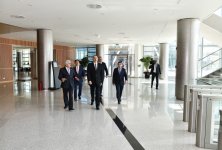Cumhurbaşkanı Aliyev SOCAR'ın yeni binasının açılışına katıldı - Gallery Thumbnail