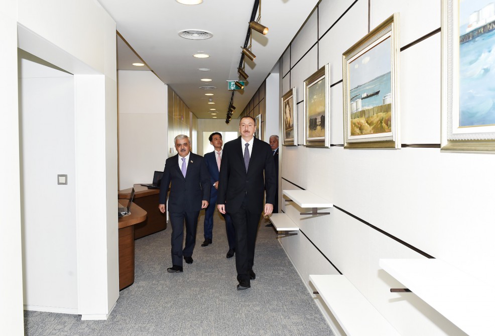 Президент Азербайджана принял участие в открытии нового административного здания SOCAR (ФОТО)