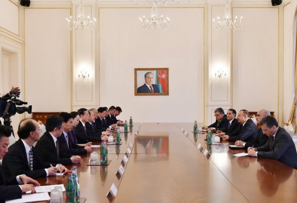 President Ilham Aliyev receives Senior Vice Premier of State Council of China (PHOTO)