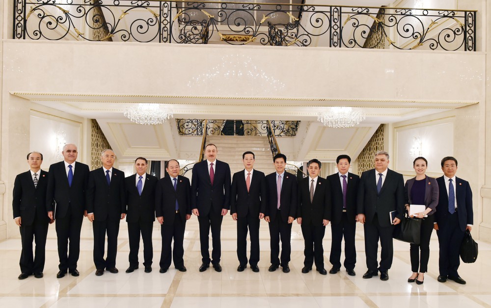 Prezident İlham Əliyev Çinin Dövlət Şurası Sədrinin birinci müavinini qəbul edib (FOTO)