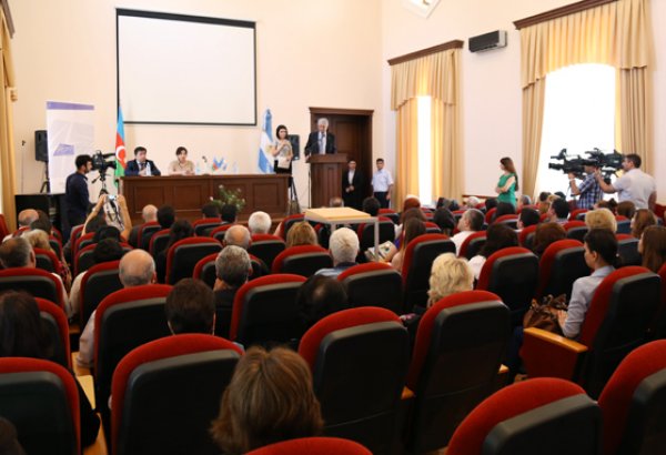 В Баку состоялась презентация книги "Изобретение Мореля" аргентинского писателя