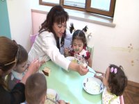Коллектив передачи "Sağlam Nəsil" посетил детский дом (ФОТО)
