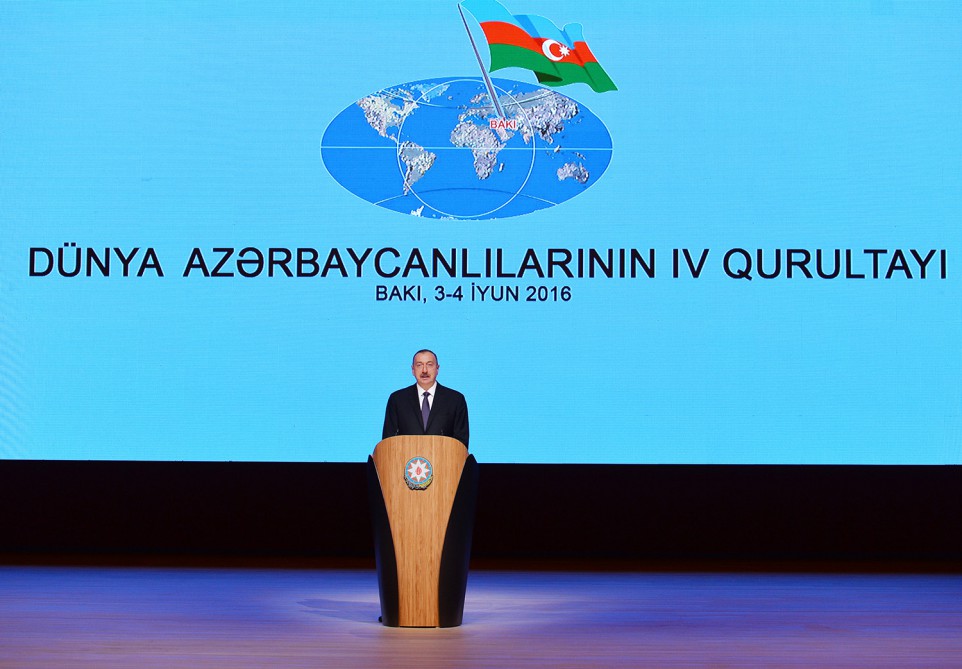 Президент Ильхам Алиев: Донесение азербайджанских реалий до мировой общественности зависит также от диаспорских организаций