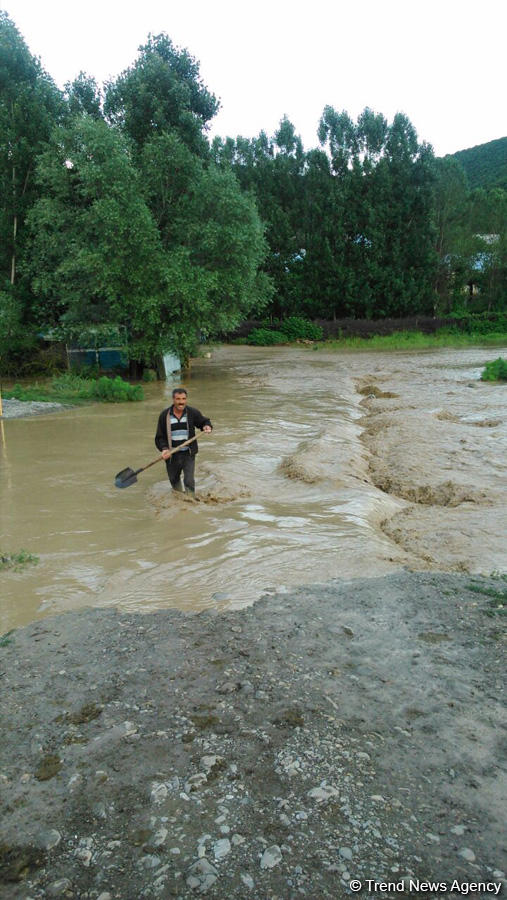 Azerbayan'da aşırı yağmur sele yol açtı (Fotoğraf) - Gallery Image
