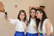 В школах Азербайджана прозвенел «последний звонок» (ФОТО) - Gallery Thumbnail