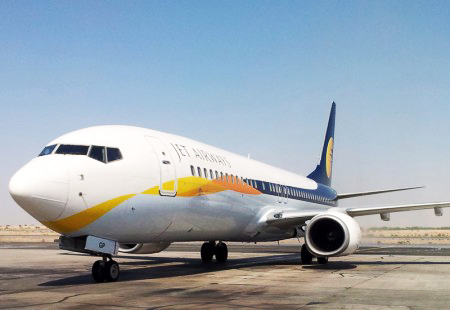 Самолет Jet Airways совершил вынужденную посадку в Индии из-за задымления