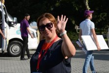 Гости Баку, прибывшие на Формулу 1, ознакомились с национальными стендами (ФОТО)