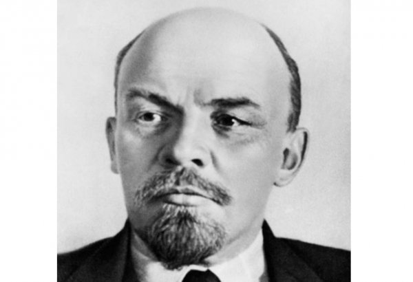 Finlandiyada Leninin yeni muzeyi açılır