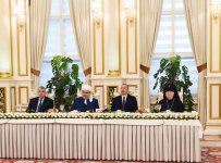 Президент Ильхам Алиев: В основе всех успехов лежит единство граждан Азербайджана