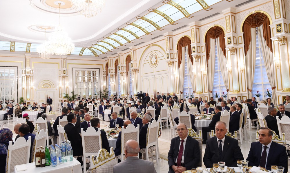 President Aliyev attends Iftar event on occasion of Ramadan