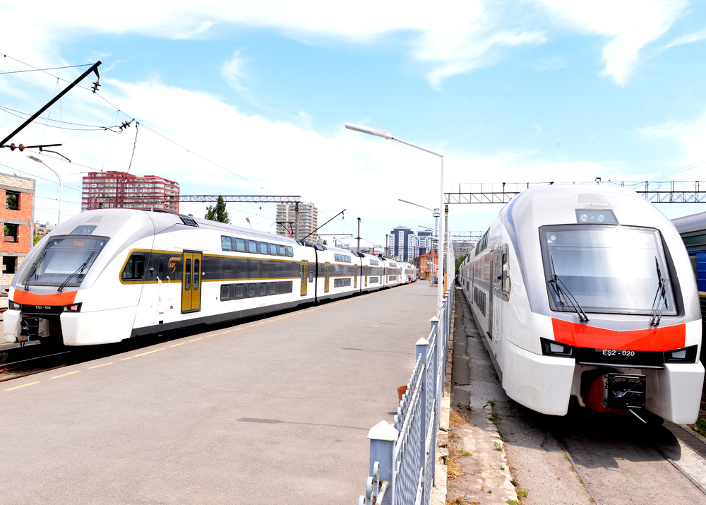 New Stadler electric trains delivered to Baku
