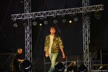 Chris Brown performs in Baku as part of F1 Grand Prix (PHOTO)