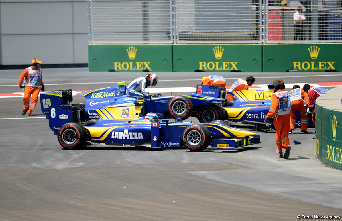В субботу в Баку стартовала первая гонка в классе GP2 (ФОТО)