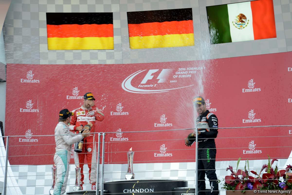 Победу в Гран-при Европы Формулы 1 в Баку одержал Нико Росберг (ФОТО)