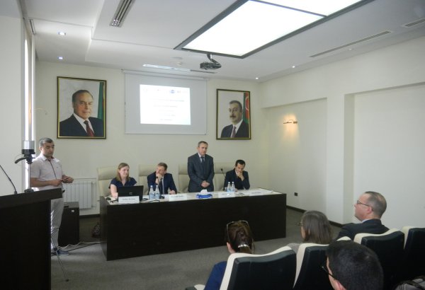Sahibkar və gənc menecerlər üçün beynəlxalq seminar keçirilib (FOTO)