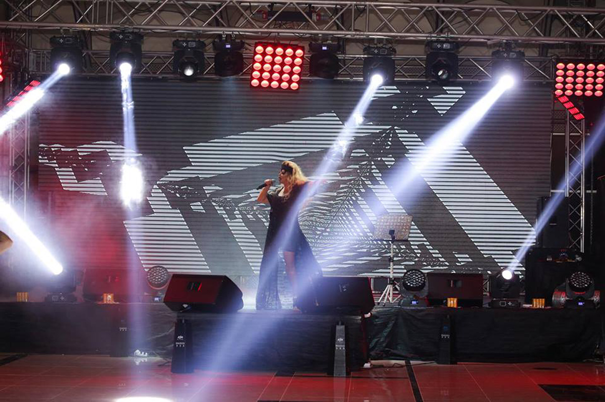 Aygün Kazımovadan yayın ilk konserti (FOTO)